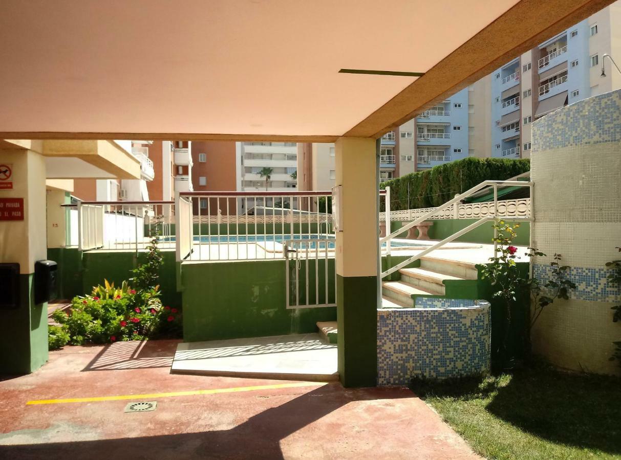 Apartamentos Gandia Grau Y Playa 3000 Екстер'єр фото