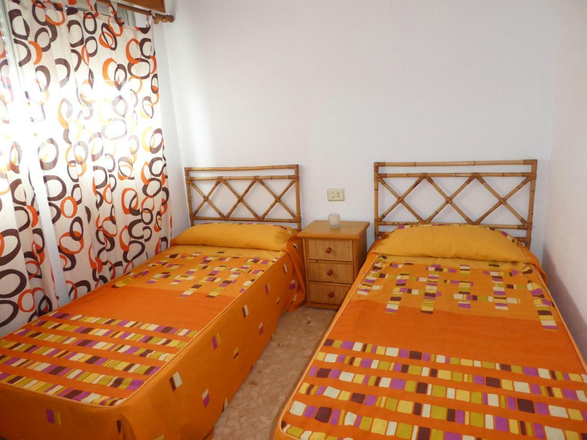 Apartamentos Gandia Grau Y Playa 3000 Екстер'єр фото